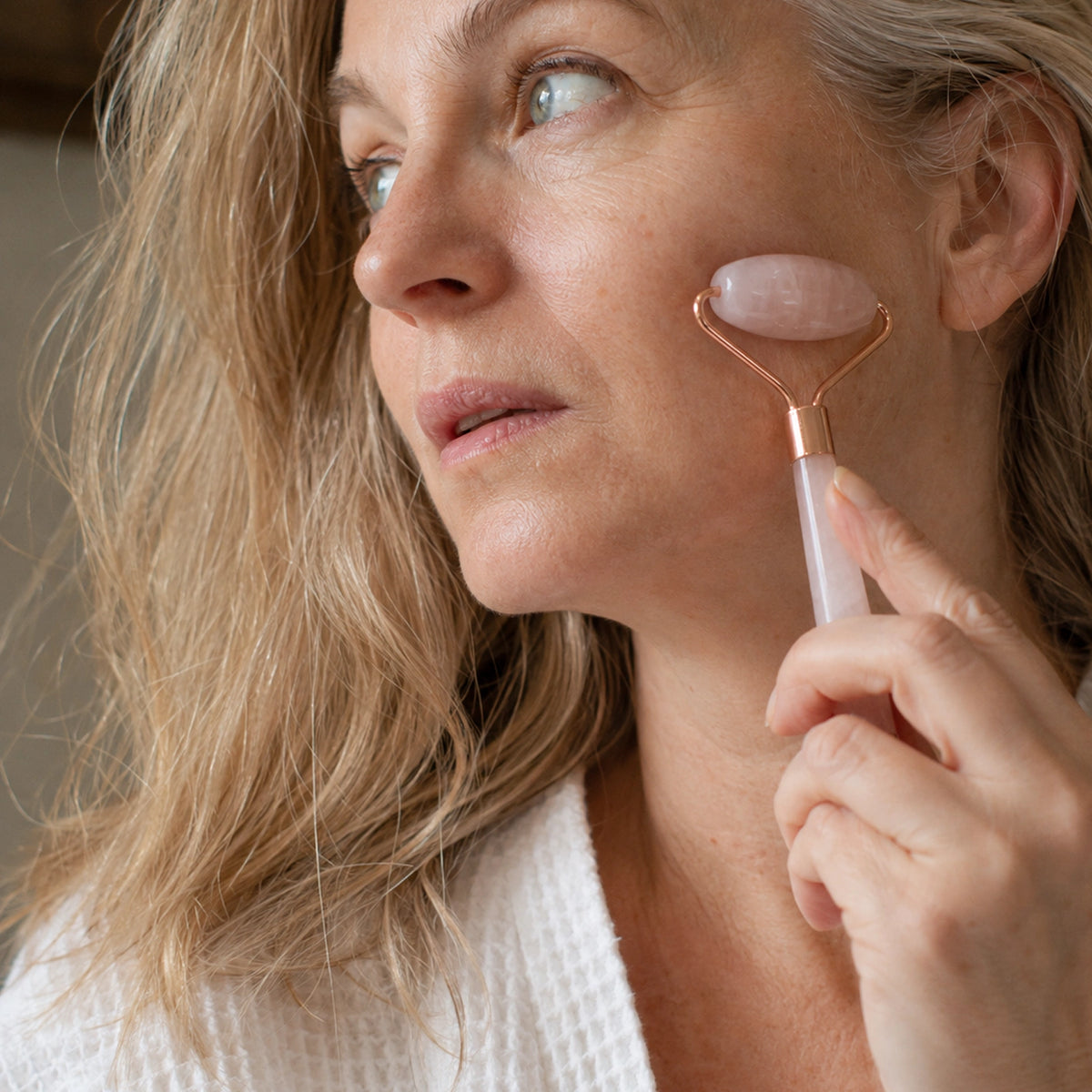 Rose Quartz Facial Roller